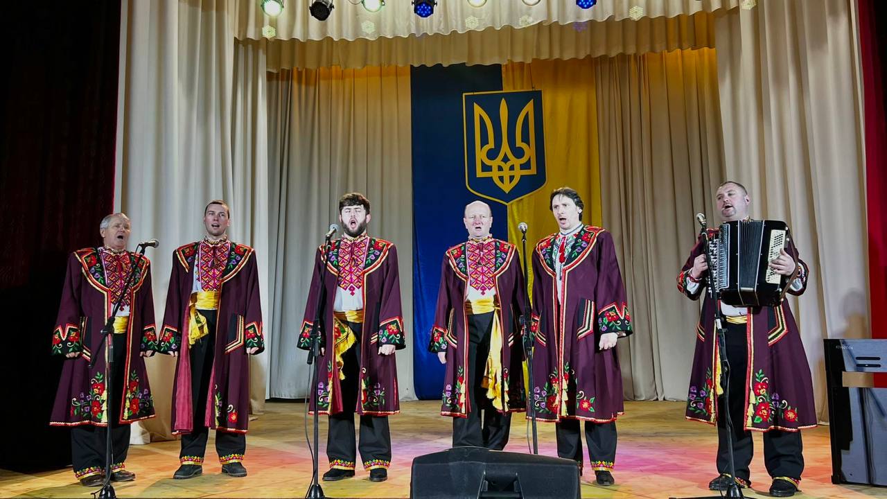 Фото без опису