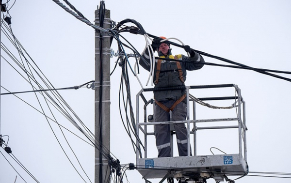Зафіксовано нові знеструмлення у шести областях Зафіксовано нові знеструмлення у шести областях