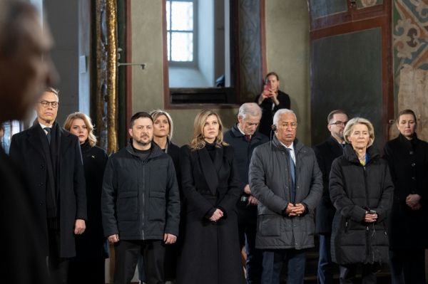 Зеленські з європейськими лідерами відвідали Софійський собор та Майдан Незалежності - Новини України