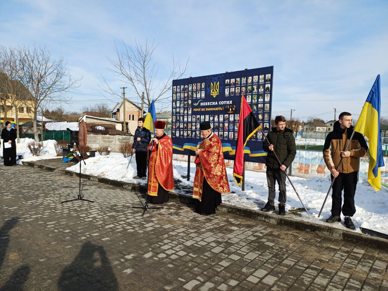 Фото без опису