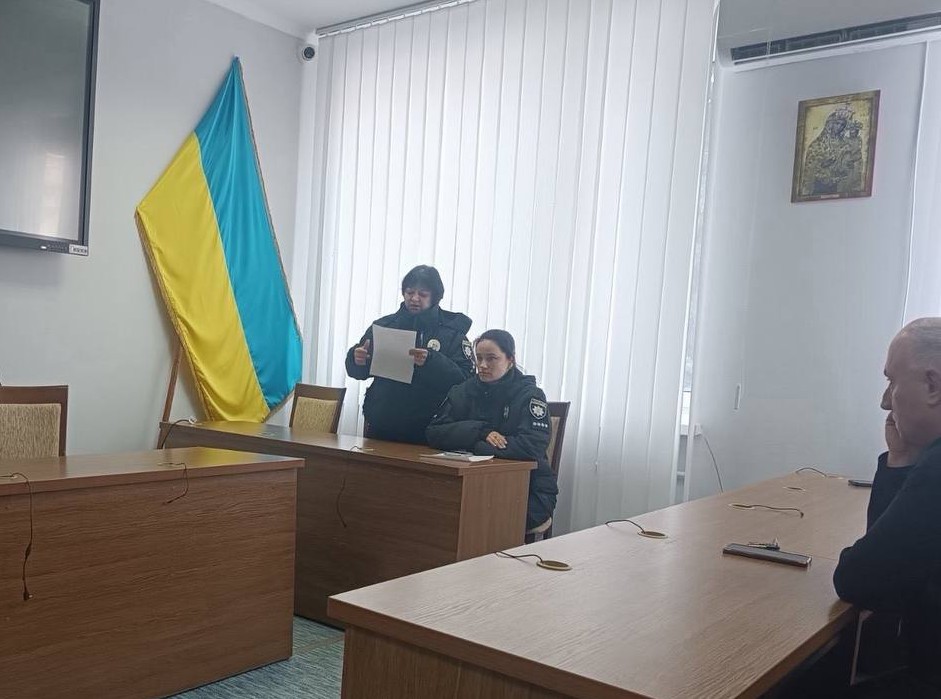 Фото без опису