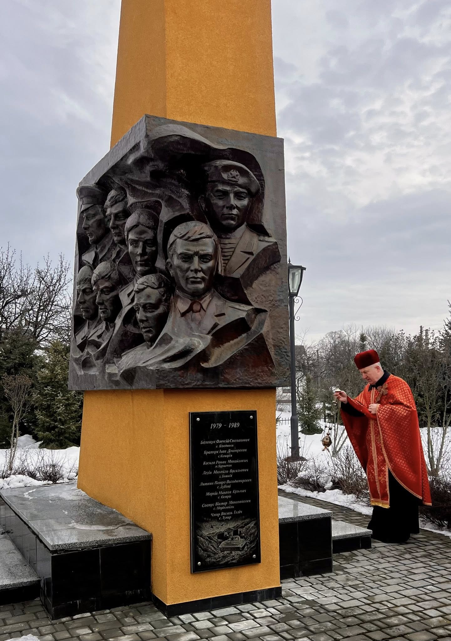 Фото без опису