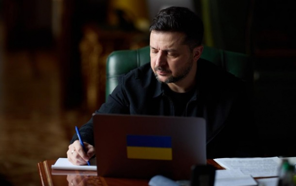 Зеленський обговорив із Мерцом мирні переговори