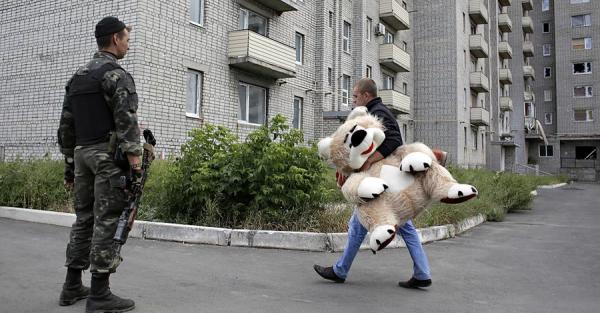 Навіщо Кремль хоче привезти на окуповані території України 114 тисяч колонізаторів - Новини України Навіщо Кремль хоче привезти на окуповані території України 114 тисяч колонізаторів - Новини України