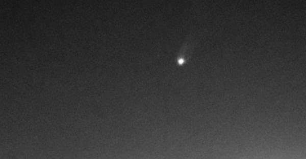 У Дніпрі міські камери зафіксували падіння рідкісного метеора - Новини України У Дніпрі міські камери зафіксували падіння рідкісного метеора - Новини України