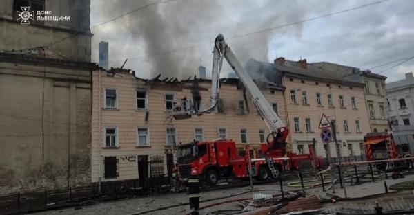 Внаслідок удару РФ по Львову госпіталізували 16 людей - Новини України