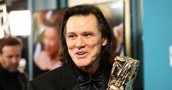 Представник Джима Керрі спростував, що на премії Сезара з'явився клон актора - Новини України Представник Джима Керрі спростував, що на премії Сезара з'явився клон актора - Новини України