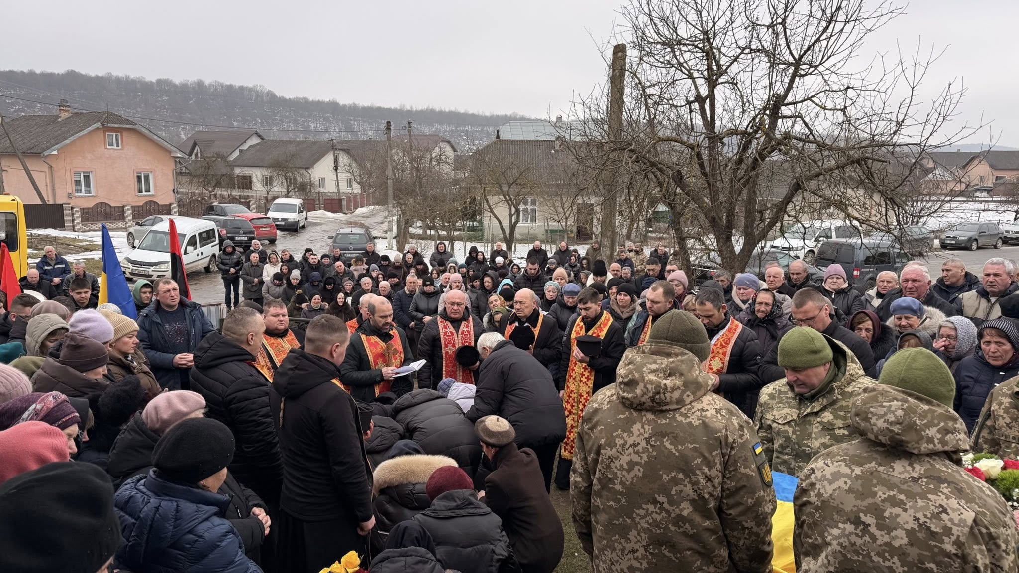 Фото без опису