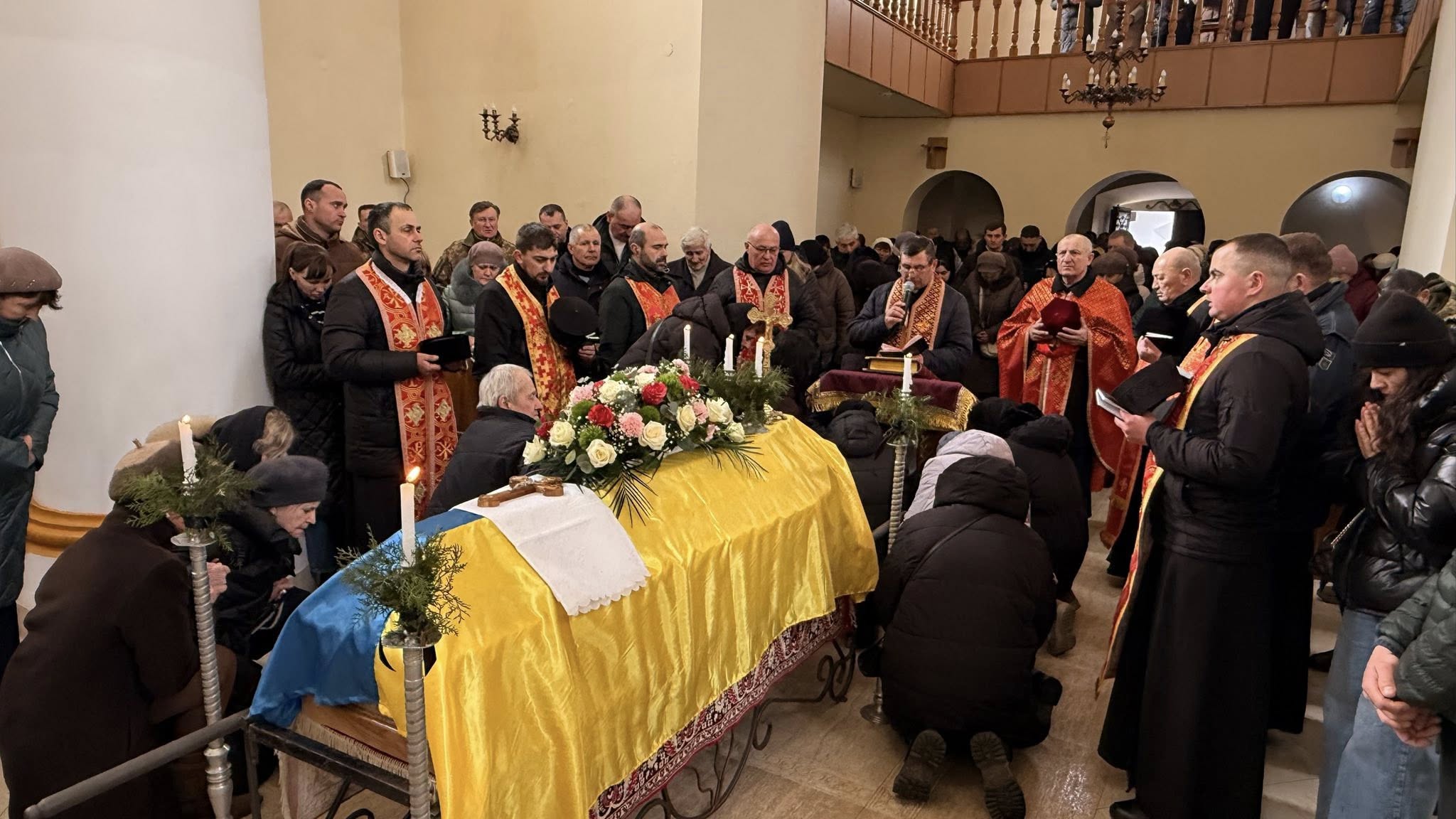 Фото без опису