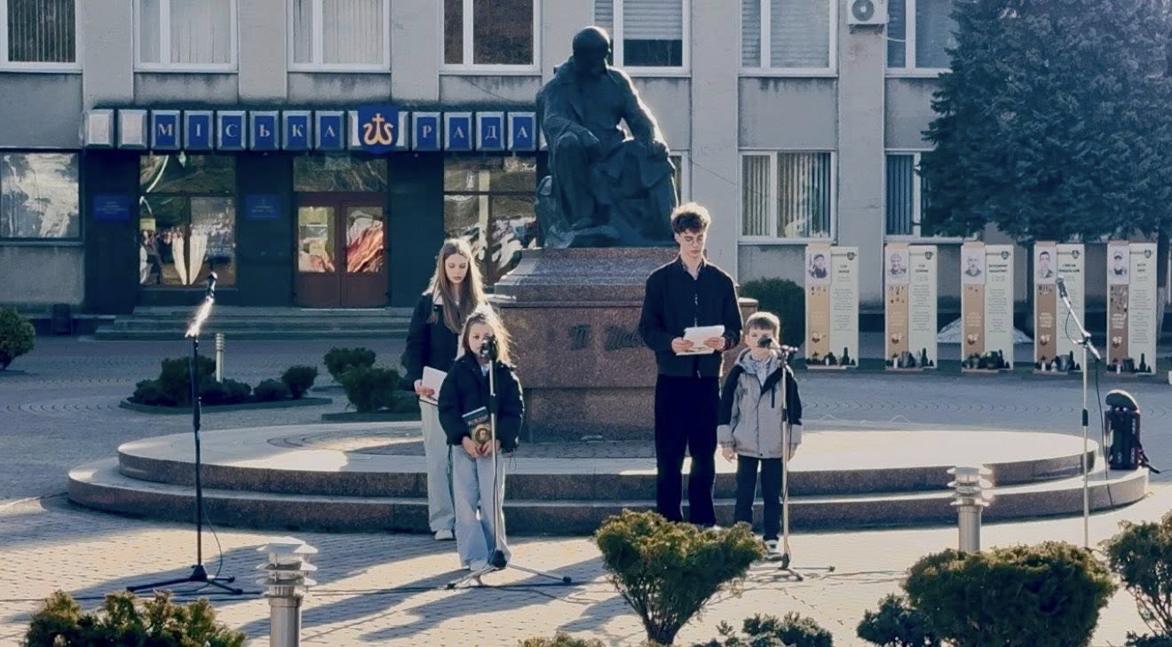 Фото без опису