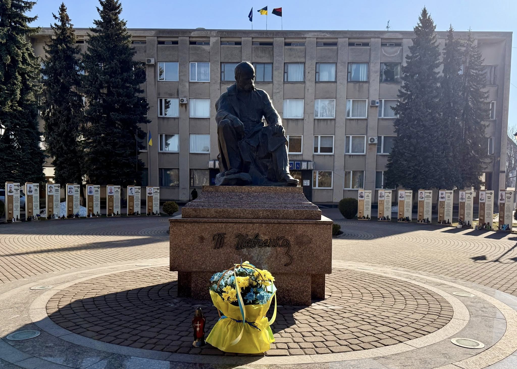 Фото без опису