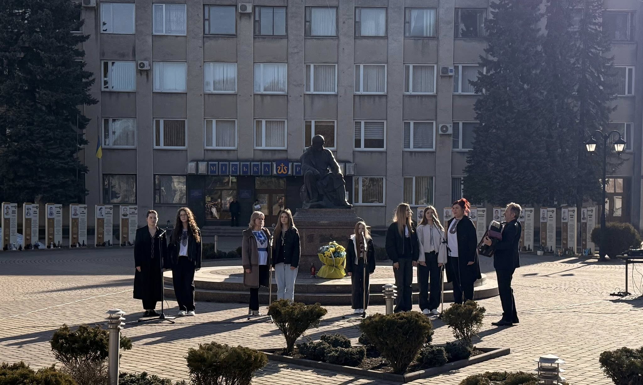 Фото без опису