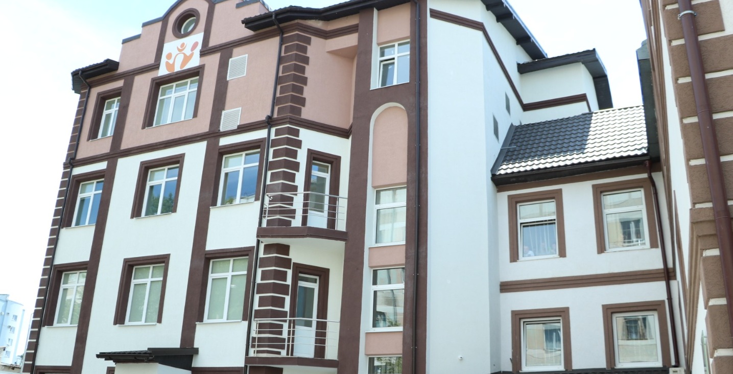 фото: Відкриття корпусу полового будинку, навколо якого триває суд і скандал