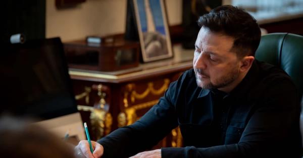 Зеленський готує кадрові зміни в МЗС та посольствах - Новини України