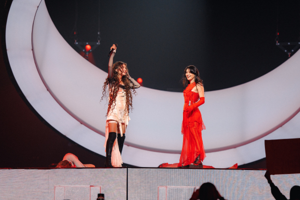 Шоу Jerry Heil у Палаці Спорту: коло вагою три тонни, сукні від FROLOV та кавер на Івасюка - Новини України