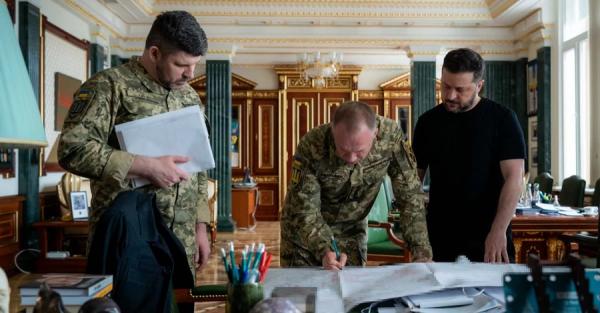 Білорусь облаштовує артилерійські позиції біля кордону з Україною, - Зеленський   - Новини України