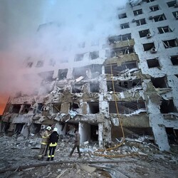 В Одесі росіяни вбили сім людей - пошкоджено порти, гуртожиток та критичну інфраструктуру - Новини України