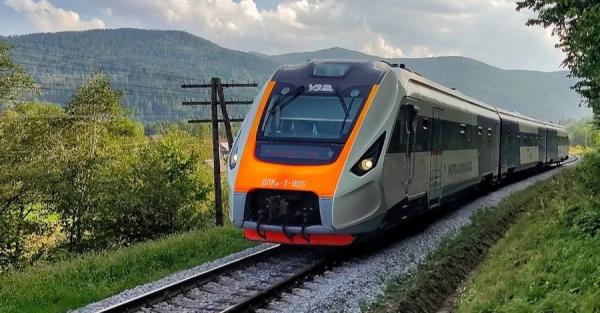 Укрзалізниця запускає прямий рейс до аеропорту Кишинева - Новини України