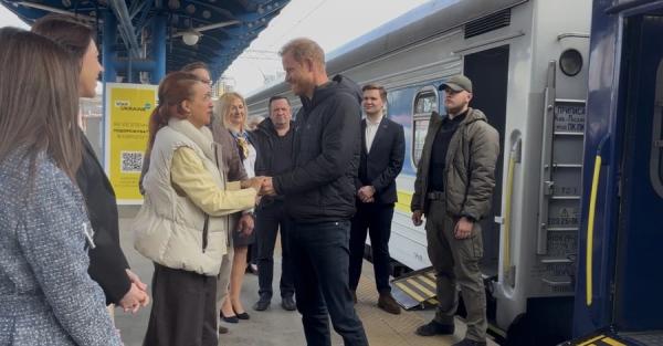 Принц Гаррі втретє прибув до України та виступить на форумі у Києві - Новини України