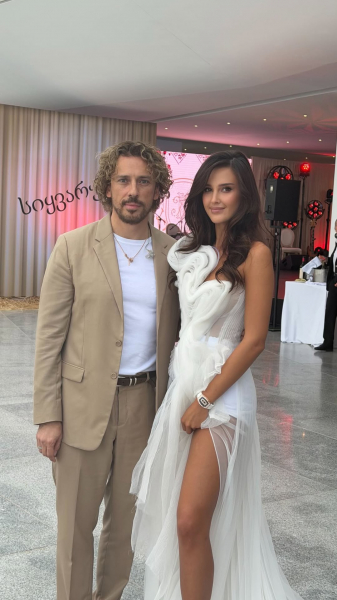 Українсько-грузинське весілля в Каннах: га розкішній віллі гостей розважали Рікі Мартін, Меладзе та Галкін - Новини України