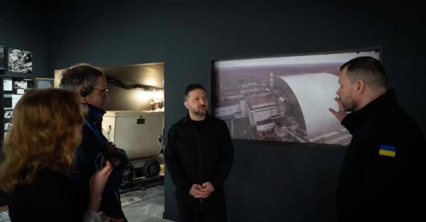 Оновлена експозиція, унікальні документи та інтерактивні простори: Президент України відвідав Національний музей Чорнобиль - Новини України