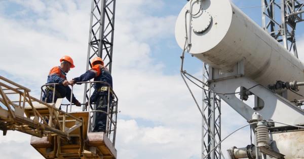 Негода знеструмила понад 100 населених пунктів у 10 областях - Новини України