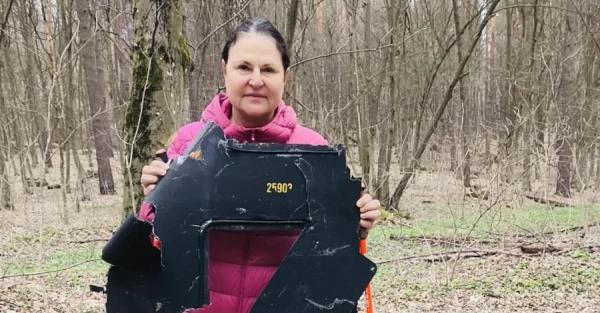 Посол ЄС знайшла уламок російського Шахеда під час прогулянки лісом біля Києва - Новини України