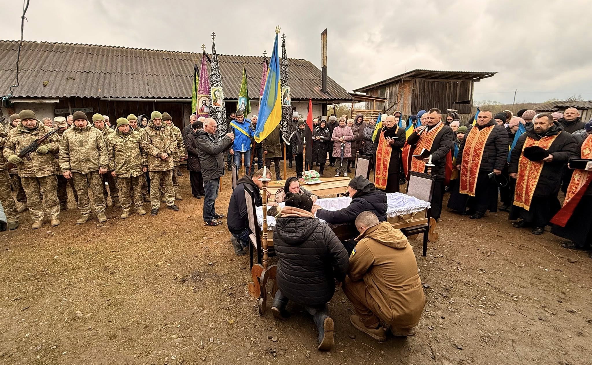 Фото без опису