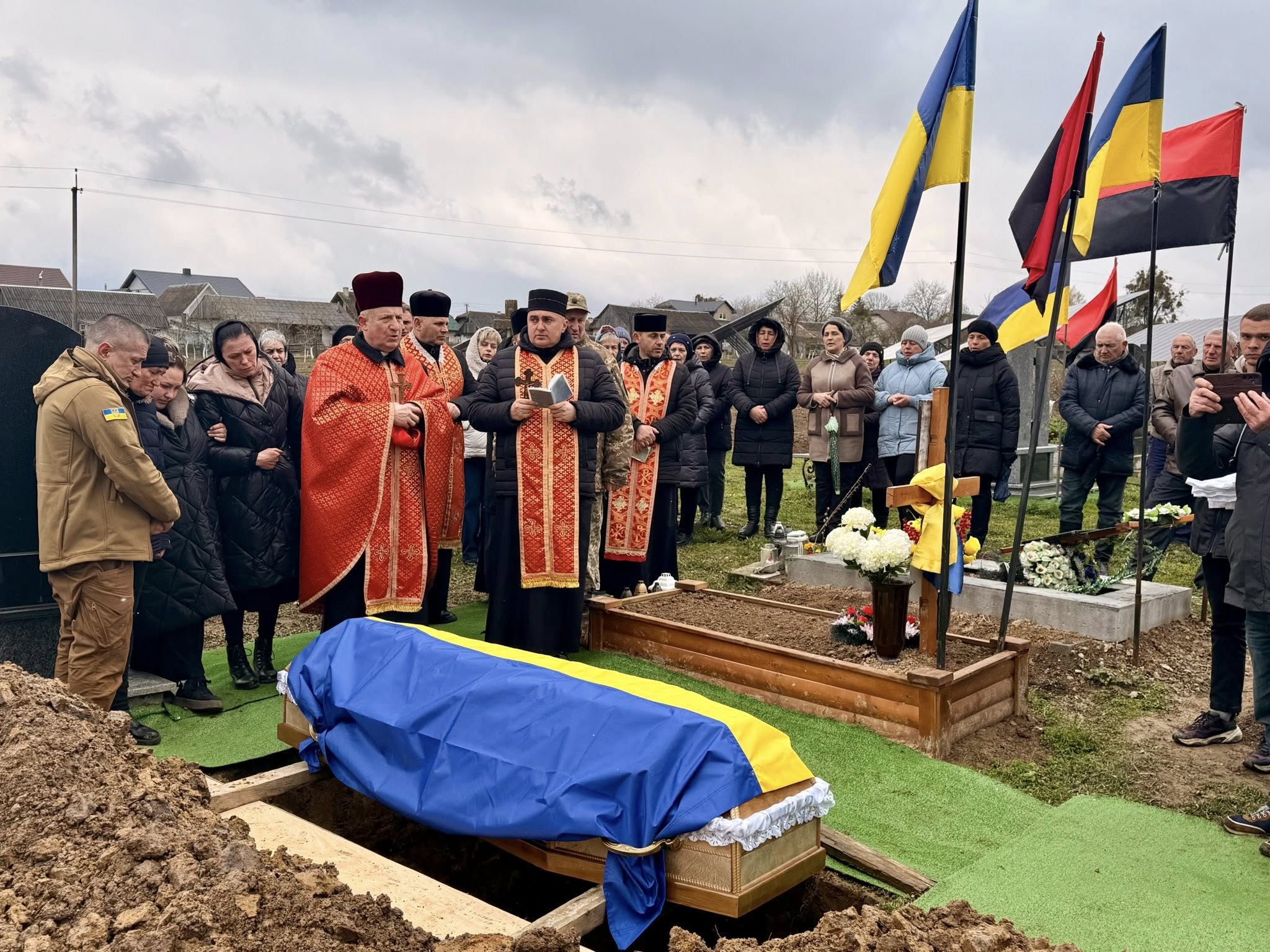 Фото без опису