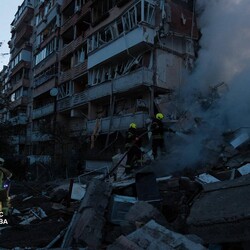 Масована атака на Київ: є загиблі та багато постраждалих, під завалами багатоповерхівки залишаються люди - Новини України