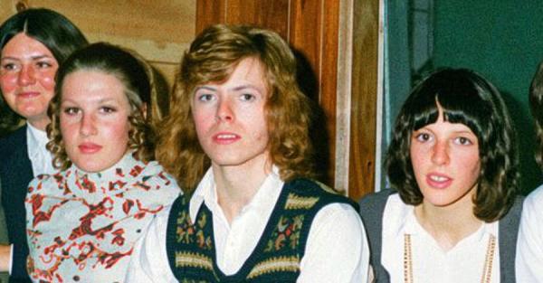 В Англії чоловік знайшов на горищі фото Девіда Бові 1970 року - Новини України