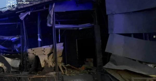 Армія РФ вдарила по підприємству в Дніпрі - загинули четверо людей, є поранені - Новини України