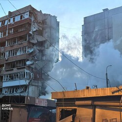 Масована атака на Київ: є загиблі та багато постраждалих, під завалами багатоповерхівки залишаються люди - Новини України