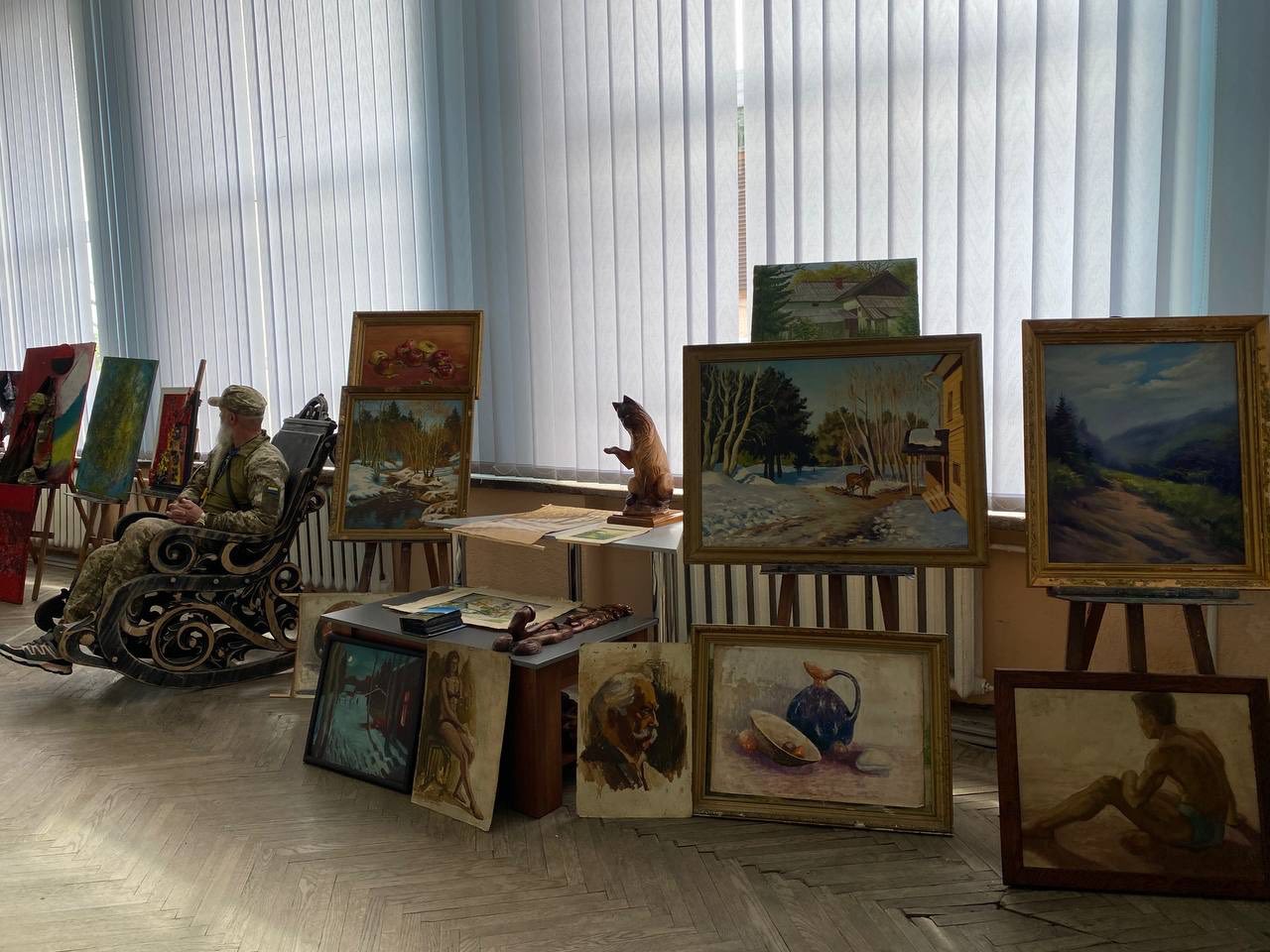 Фото без опису