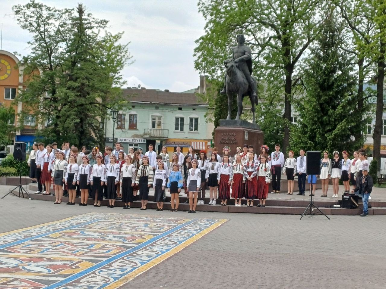 Фото без опису
