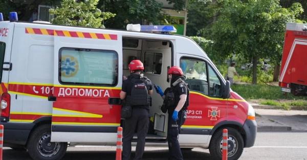 РФ повторно атакувала Запоріжжя - є руйнування, кількість поранених у місті стрімко зростає  - Новини України