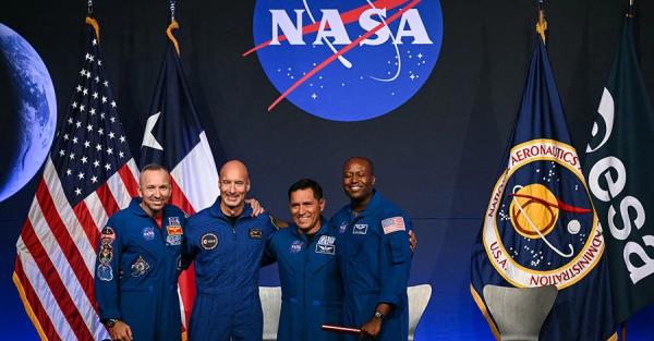 У NASA назвали імена астронавтів історичної місії Artemis III - Новини України