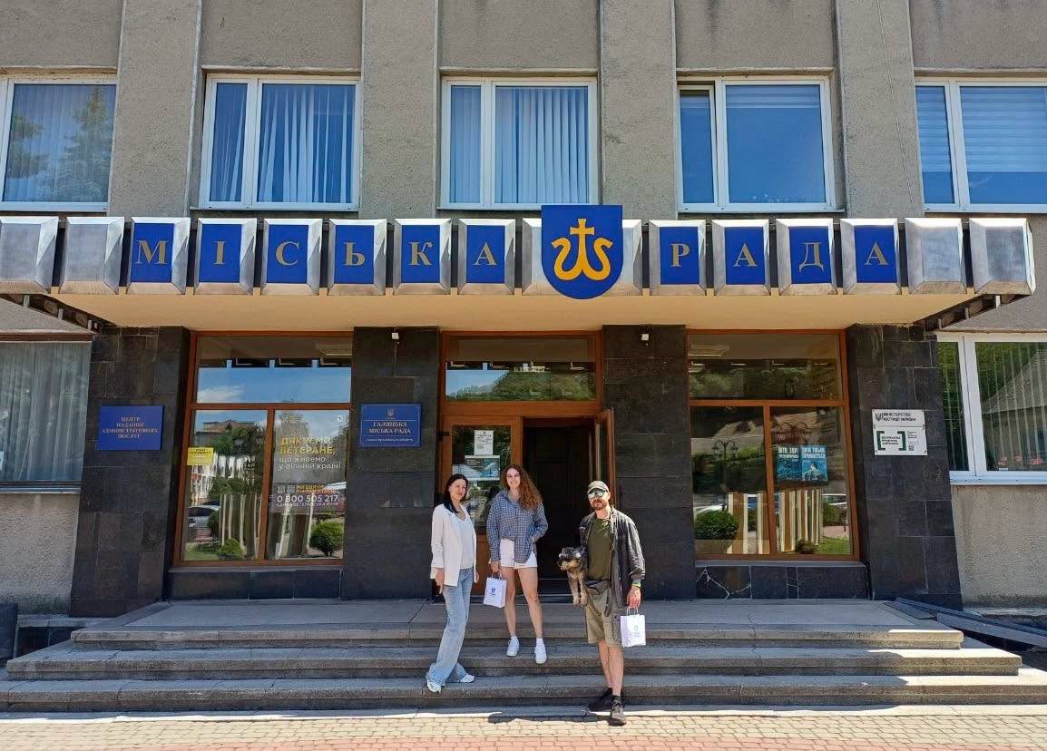 Фото без опису
