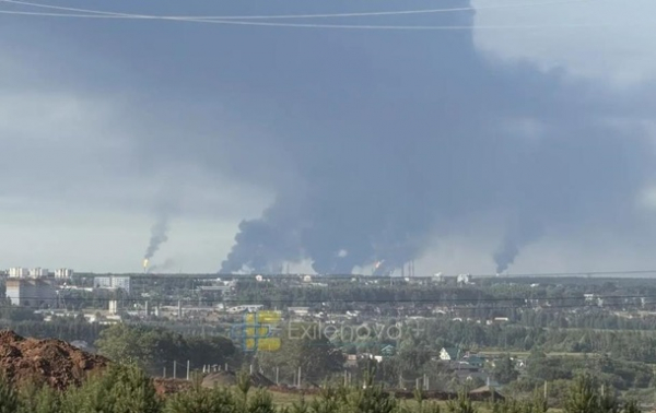 Генштаб підтвердив ураження НПЗ і аеродрому в РФ Генштаб підтвердив ураження НПЗ і аеродрому в РФ
