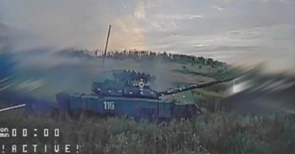 На Донеччині прикордонники розгромили велику колонну російської бронетехніки  - Новини України