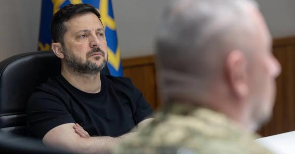 Зеленський знову поговорив із військовими командирами - Новини України Зеленський знову поговорив із військовими командирами - Новини України