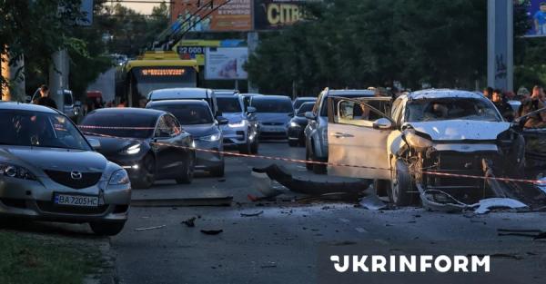 В Одесі вибухнула друга автівка за день — є загиблий - Новини України В Одесі вибухнула друга автівка за день — є загиблий - Новини України