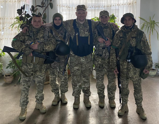 Юрій Довган з побратимами