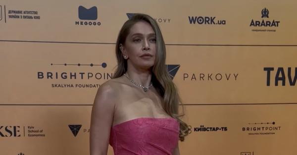 Скандал на відкритті ОМКФ: організаторами довелось виправдовуватись за присутність Віри Брежнєвої - Новини України