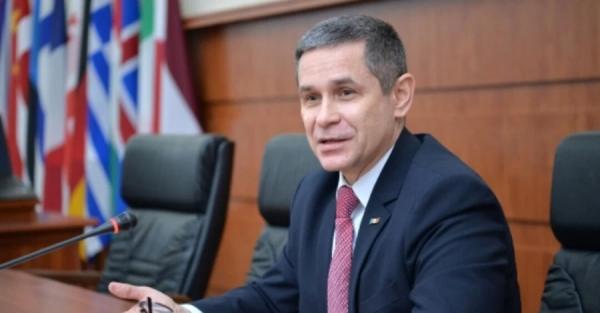Міністр оборони Молдови відмовився відповідати на запитання російською: Я вас не розумію - Новини України