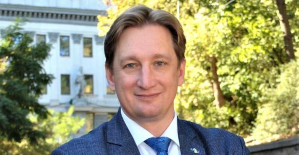 Зарплати освітян зростуть на 20% вже з 1 вересня - Новини України