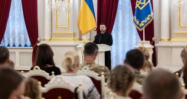 Ми зберігаємо пам'ять про кожне ім'я, - Зеленський вшанував пам'ять загиблих захисників та захисниць - Новини України