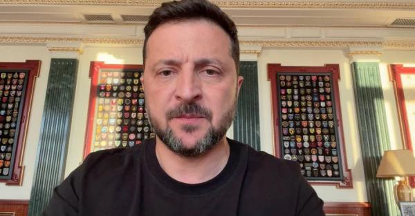Українські дрони потопили теплохід Росатому і пошкодили три російські НПЗ, - Зеленський  - Новини України