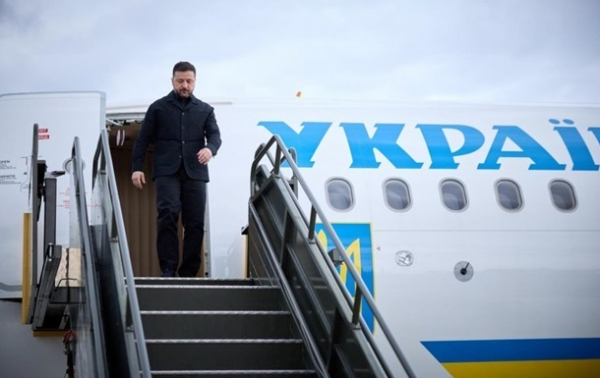 Росія двічі намагалася атакувати літак Зеленського