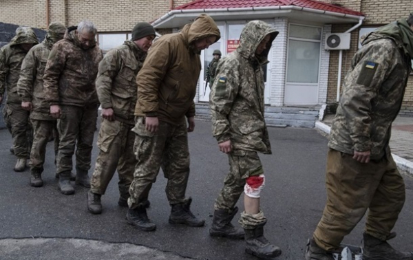 Понад 30 українців із Макіївської колонії етапують до Росії - ЗМІ Понад 30 українців із Макіївської колонії етапують до Росії - ЗМІ